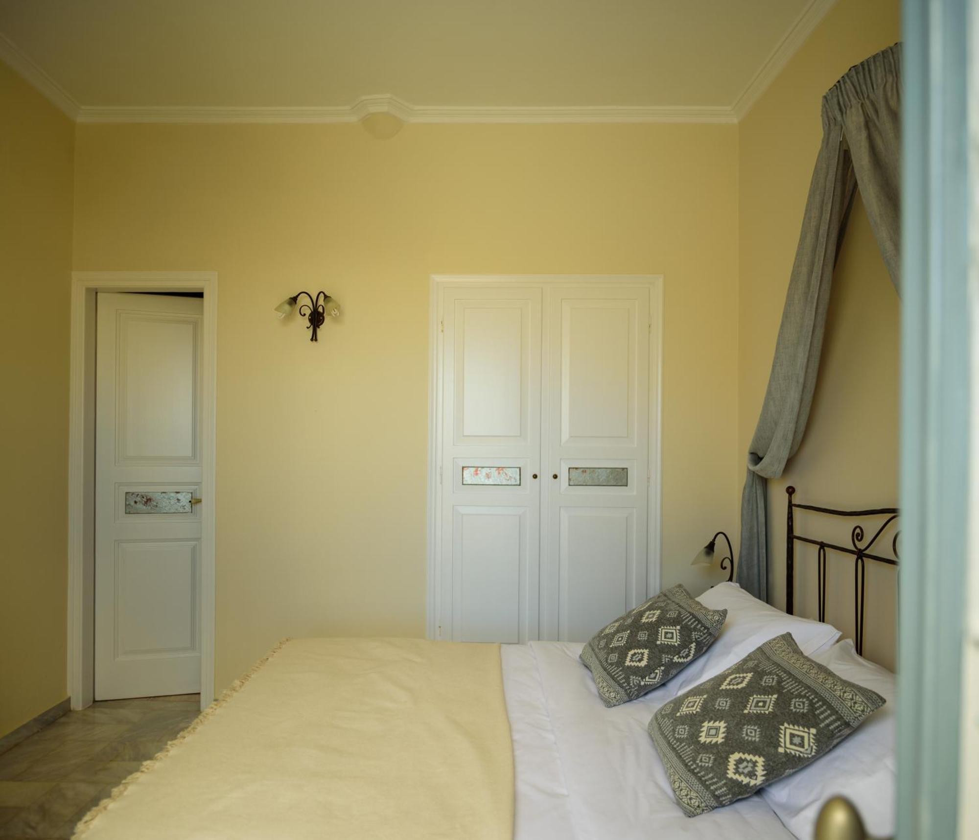 Hotel Ikio Concept Santorini Pýrgos Zewnętrze zdjęcie